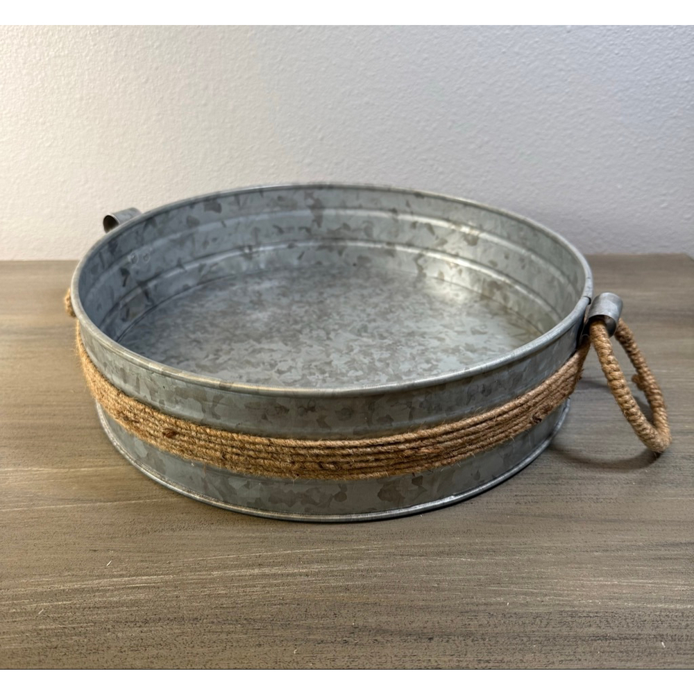 Farmhouse Galvanized Metal Tray 12” Round Rope Handle Serving Centerpiece Decor - Picture 6 of 10